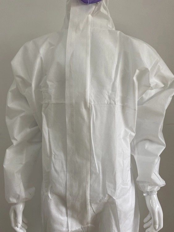 Type 5 & 6 Coverall ชุดป้องกันน้ำ Microporuous แบบกันน้ำสีขาวพร้อมฮูด